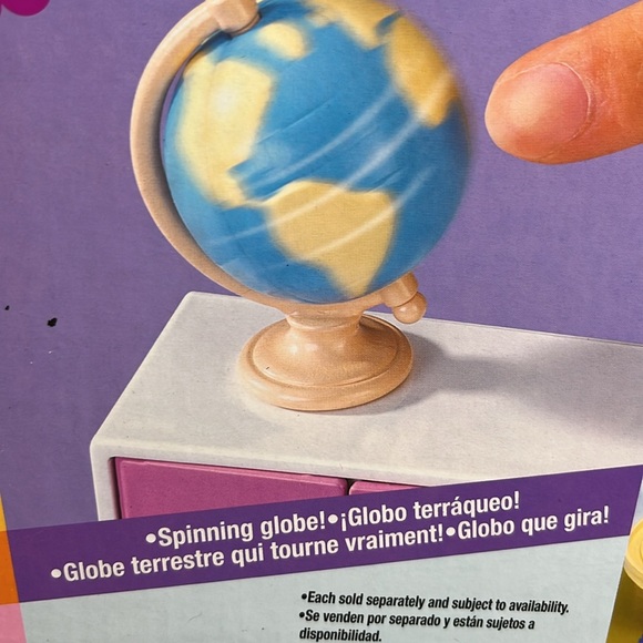 Barbie Classroom Playset Fun Learning at Kelly's Preschool 2002 #67427 - Picture 9 of 11